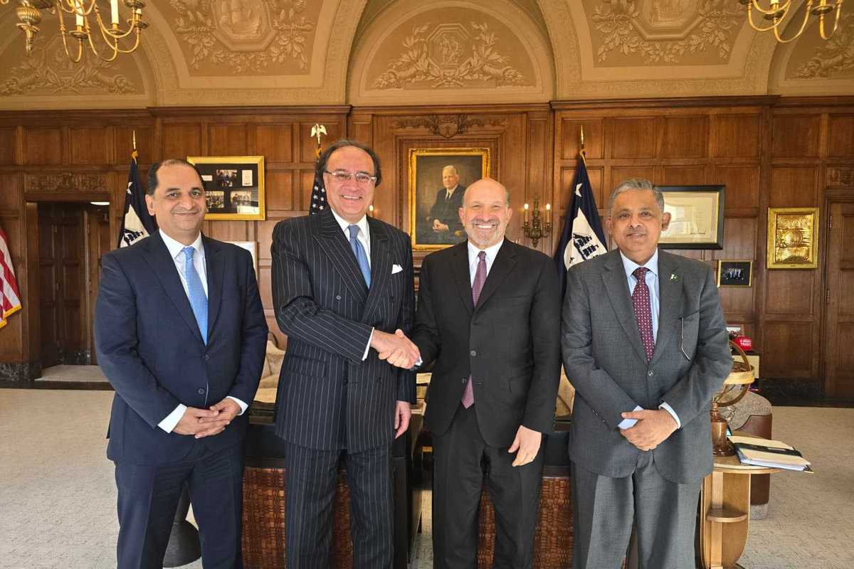 US, Pakistan commit to boosting trade and investment at high-level meeting