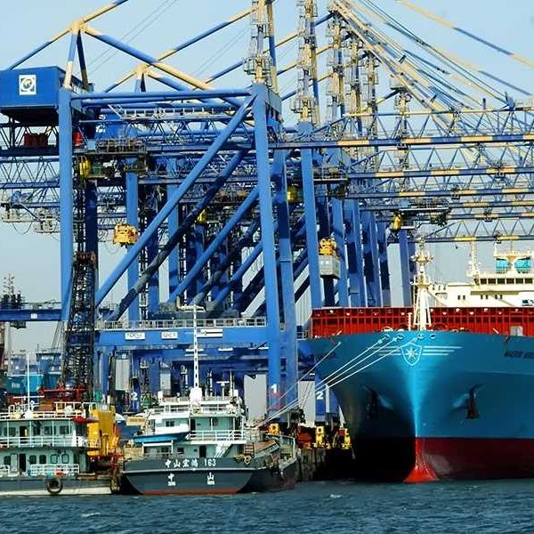 Pakistan courts US with pitch for new Arabian sea port, FT reports