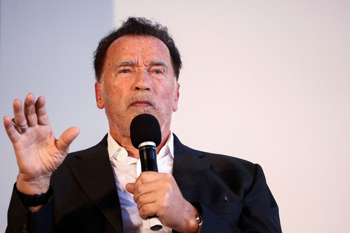 Republican Schwarzenegger backs Democrat Harris for US president