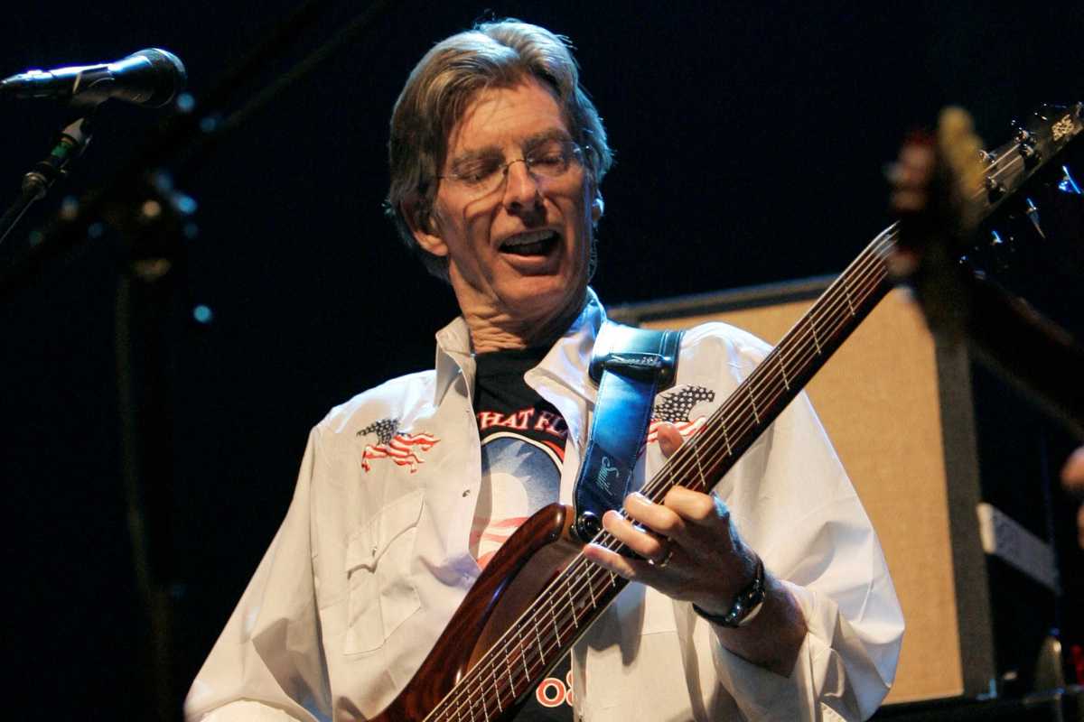 Phil Lesh, bassist and founder of Grateful Dead, dies at age 84