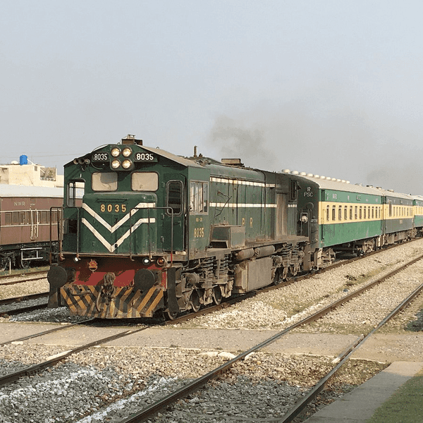 Pakistan Railways reports 164 major accidents and 169 deaths over five years