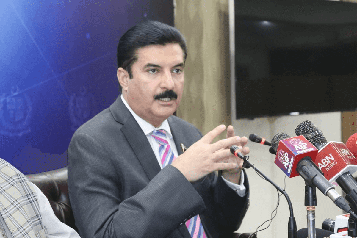 KP Governor Kundi fires back at Fazl over rejection of governor’s rule