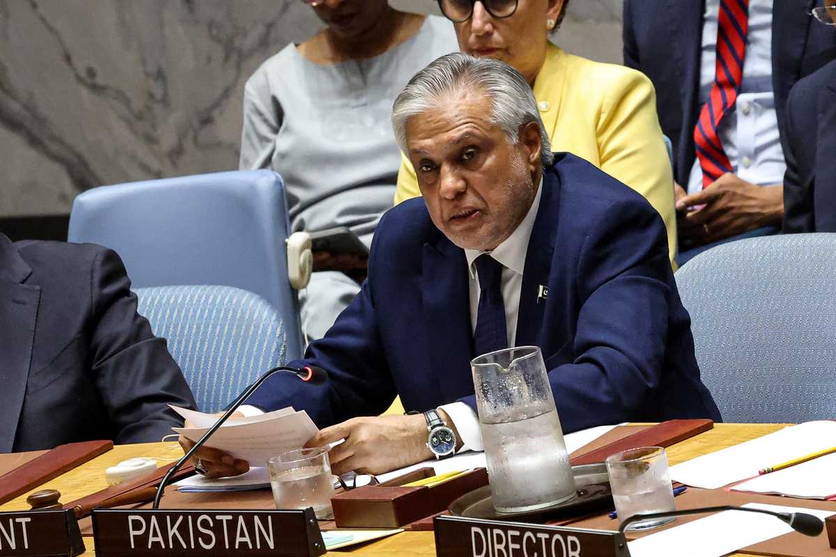 Pakistan foreign minister to visit UK amid warming ties