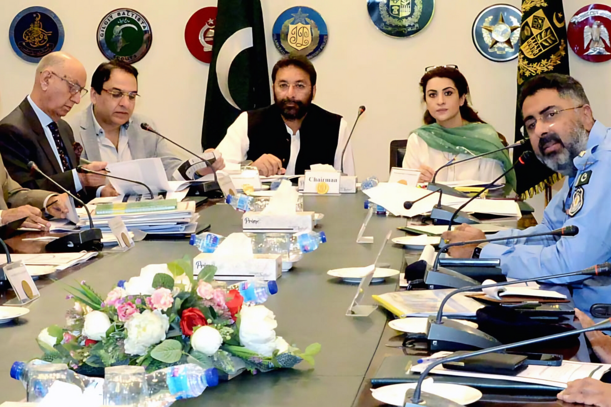 Pakistan has deported 12,000 Afghans using fraudulent passports, says federal official