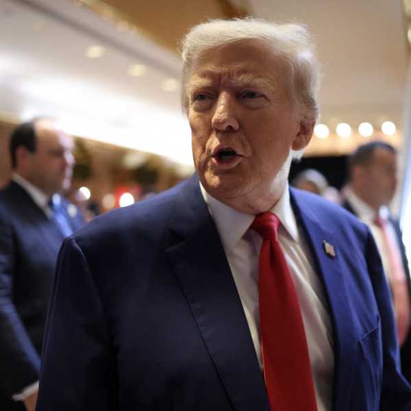 Trump slams 'unpatriotic' US House vote to end Iran war