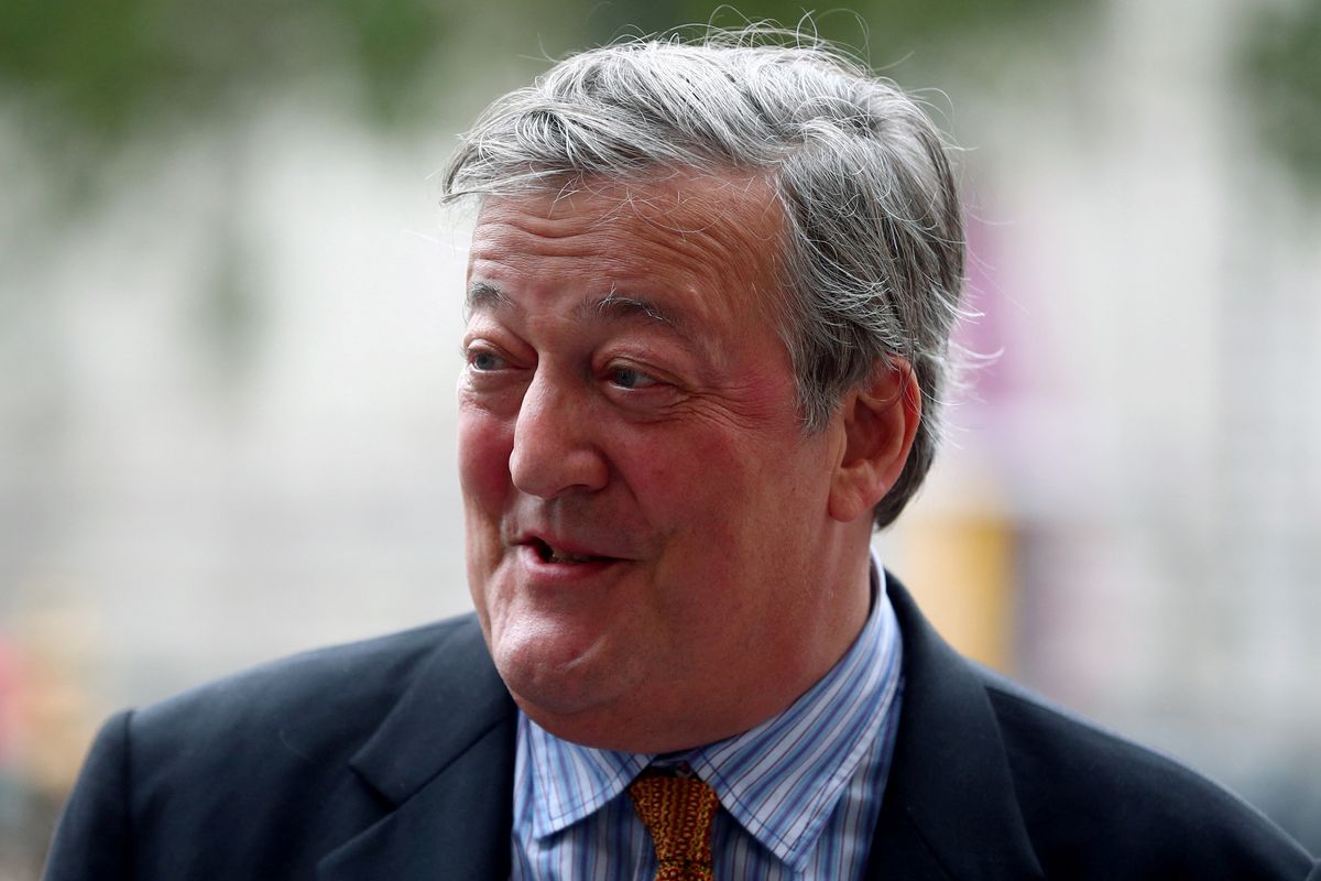 British actor Stephen Fry looks forward to Austrian election as new voter