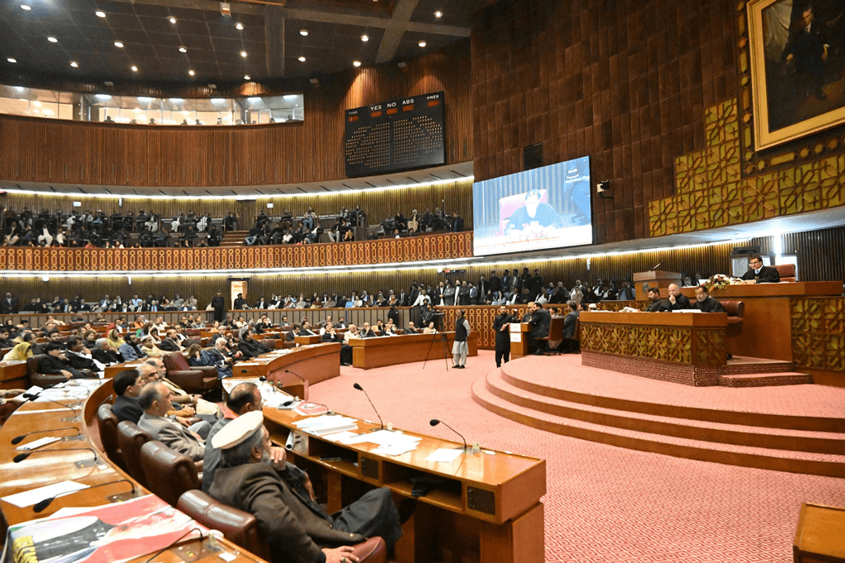 Pakistan moves to protect property rights in proposed telecom infrastructure law