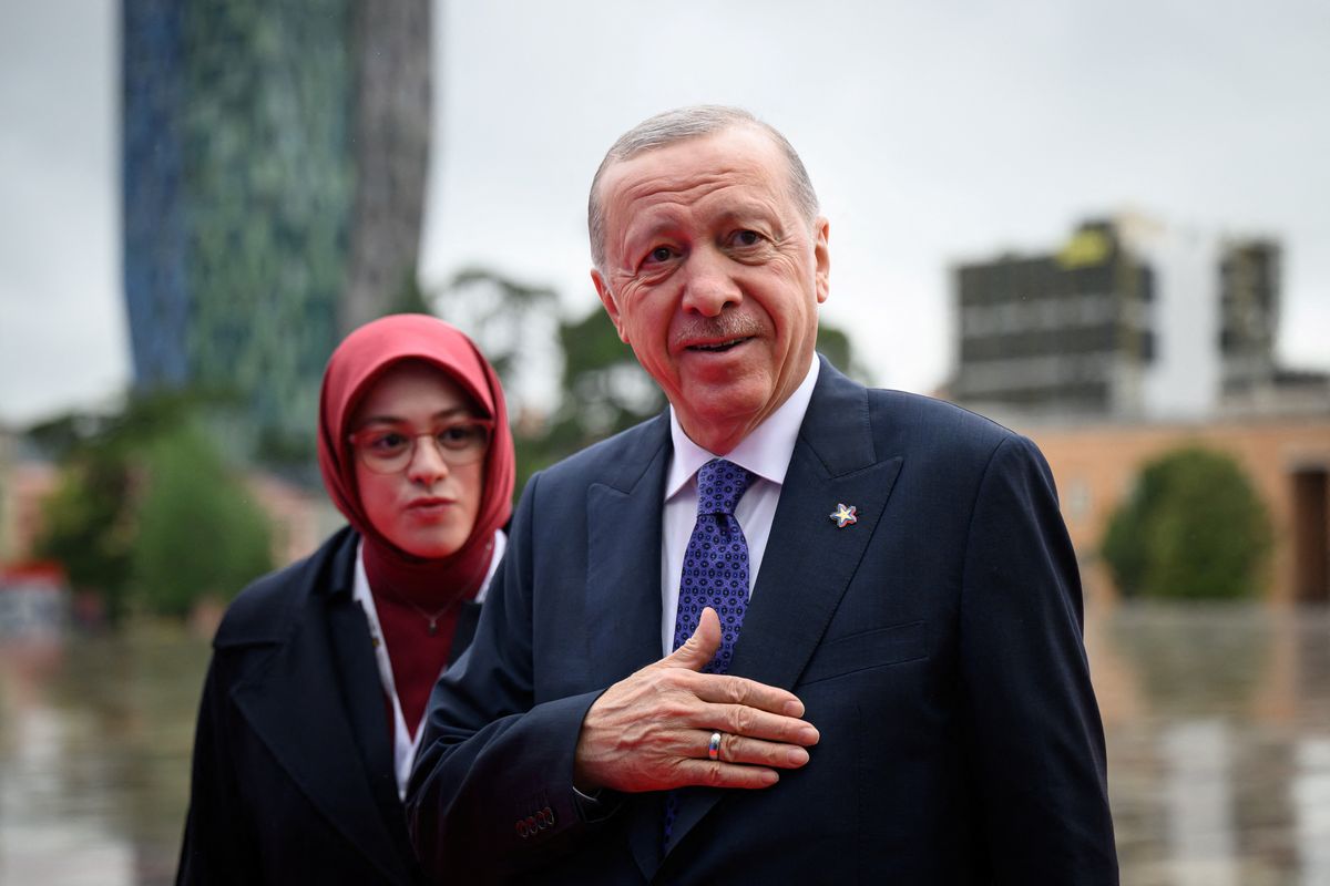 Turkey discovers new natural gas reserve in Black Sea
