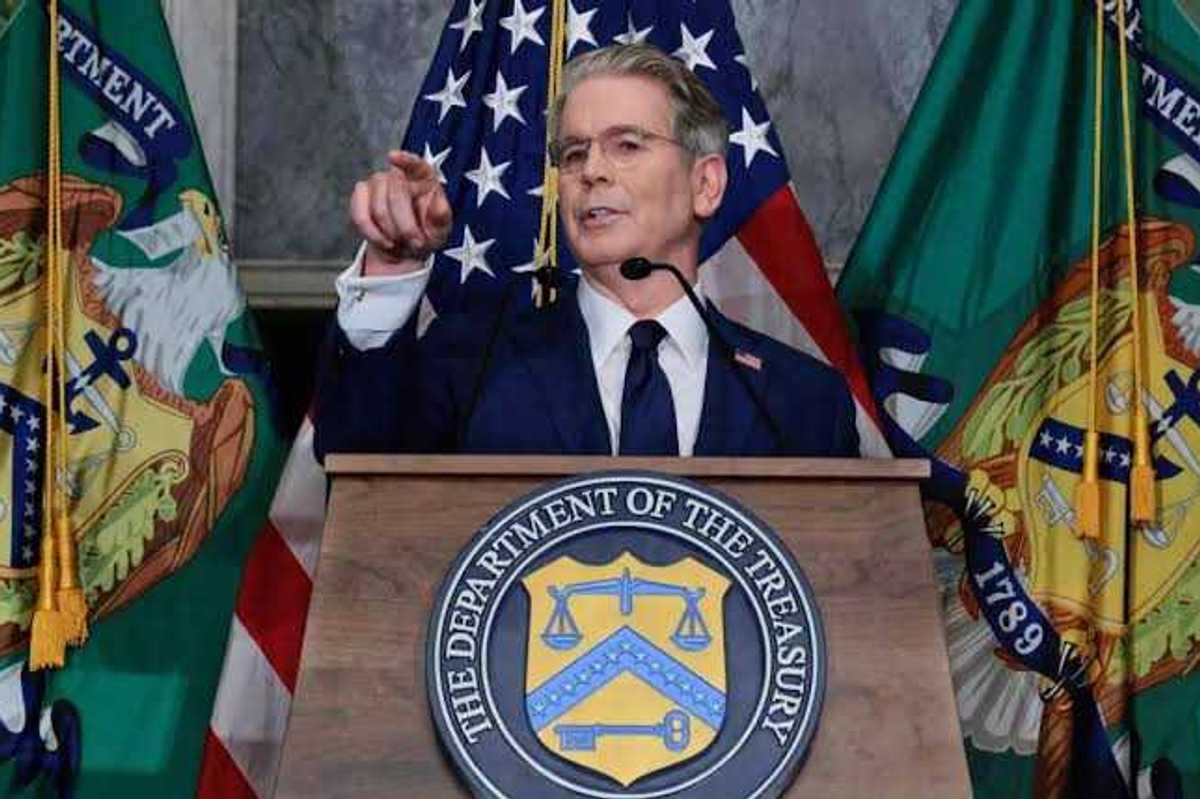 US Treasury warns foreign banks against transacting with Iran or face immediate secondary sanctions