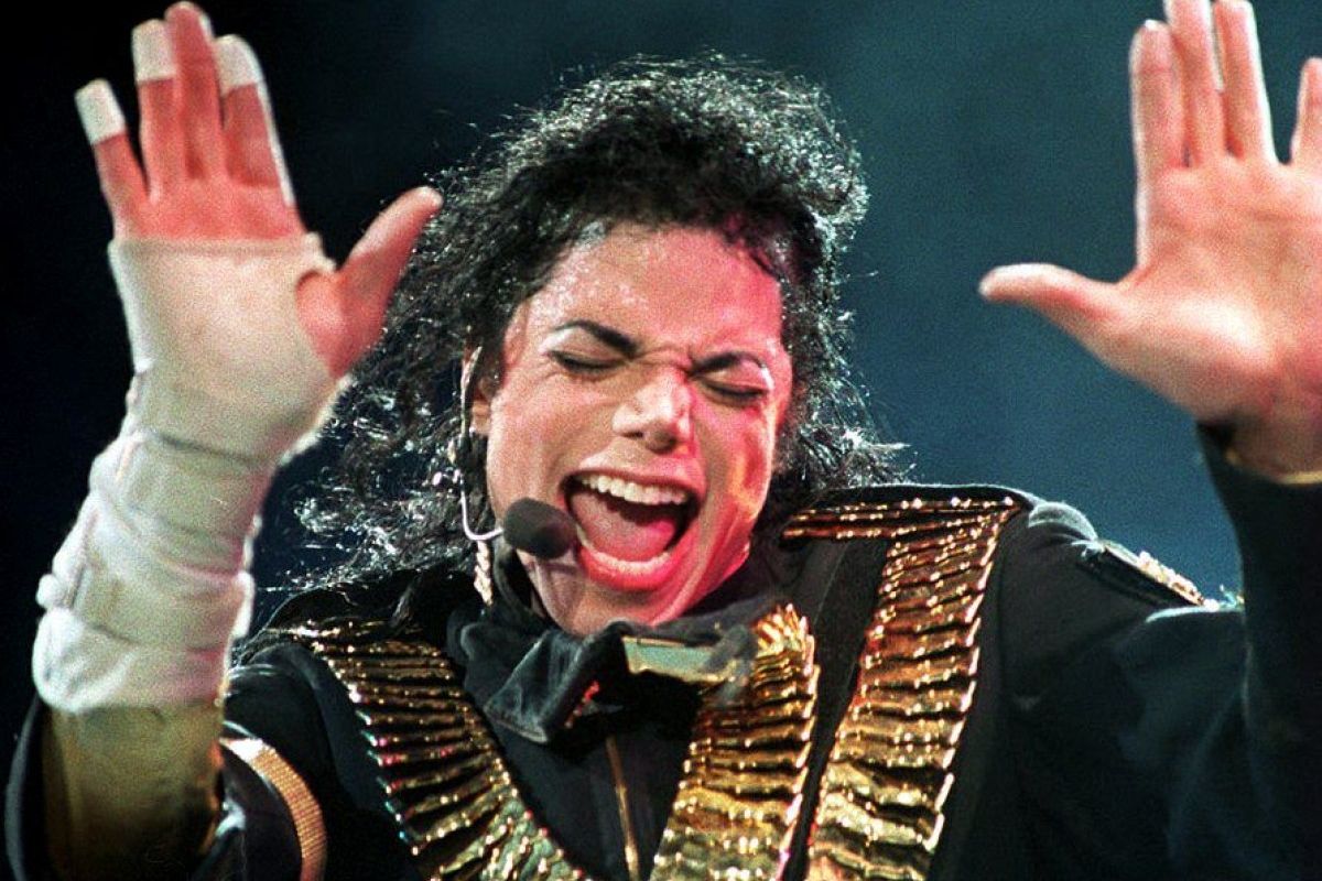 Retired cop finds trove of unreleased Jackson songs: report