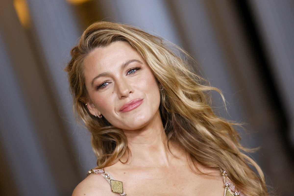 Support grows for Blake Lively over smear campaign claim