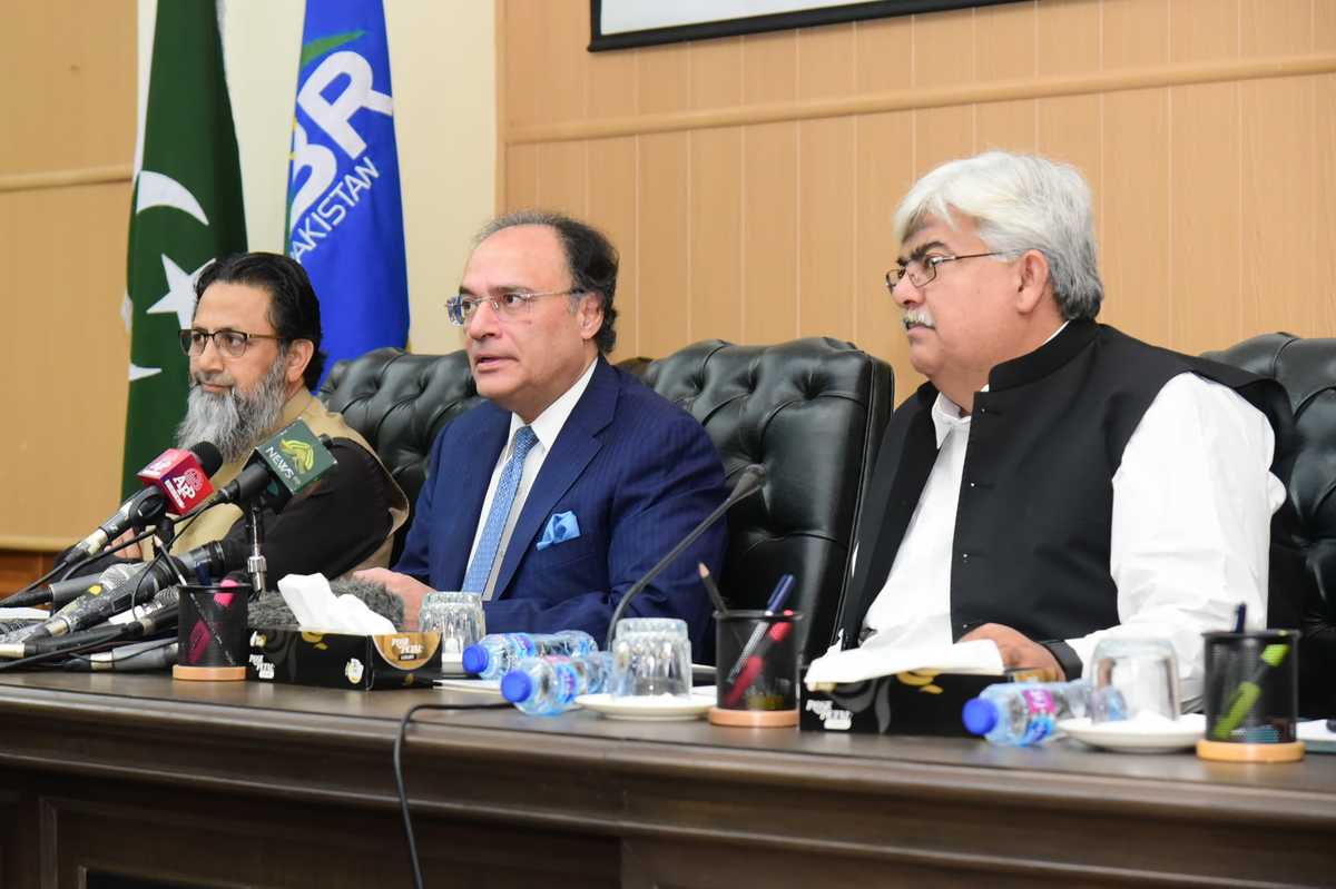 Pakistan postpones federal budget to June 10, sets 3.6% growth, fiscal reforms