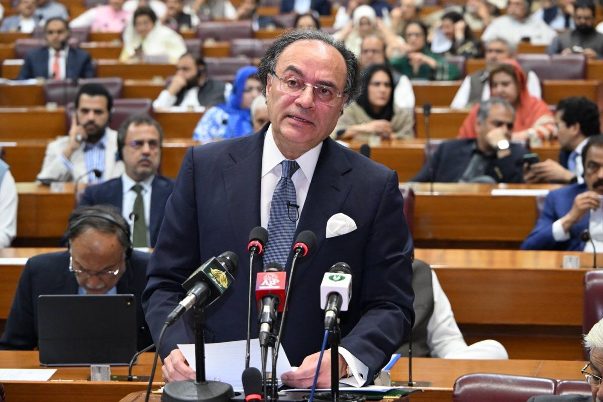 Pakistan unveils PKR 17.6 trillion budget for FY26, targets higher tax revenue, growth