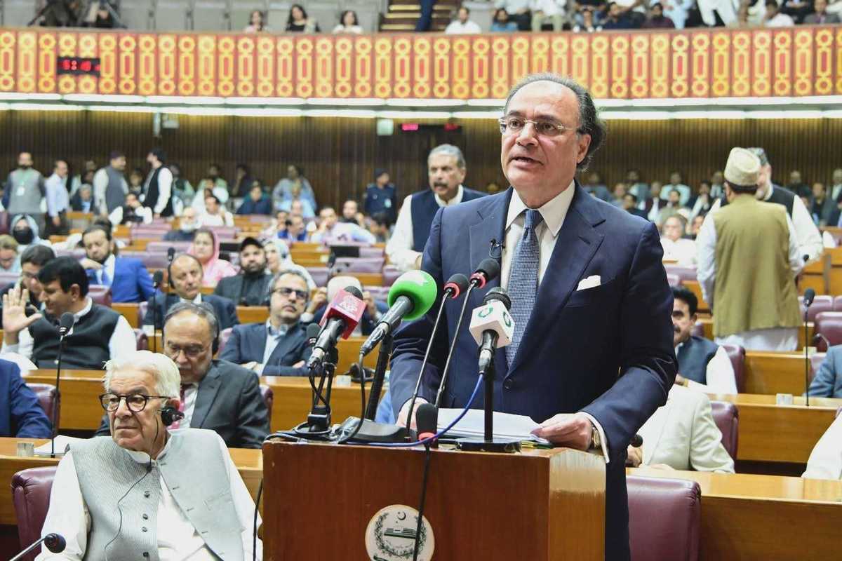 Pakistan proposes PKR 18.77 trillion budget with debt servicing as largest expense