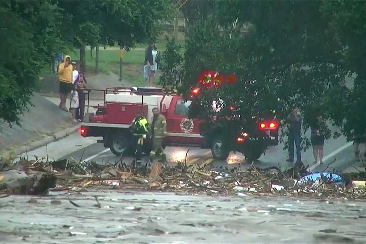 At least 24 dead, 20 missing in Texas flash flood
