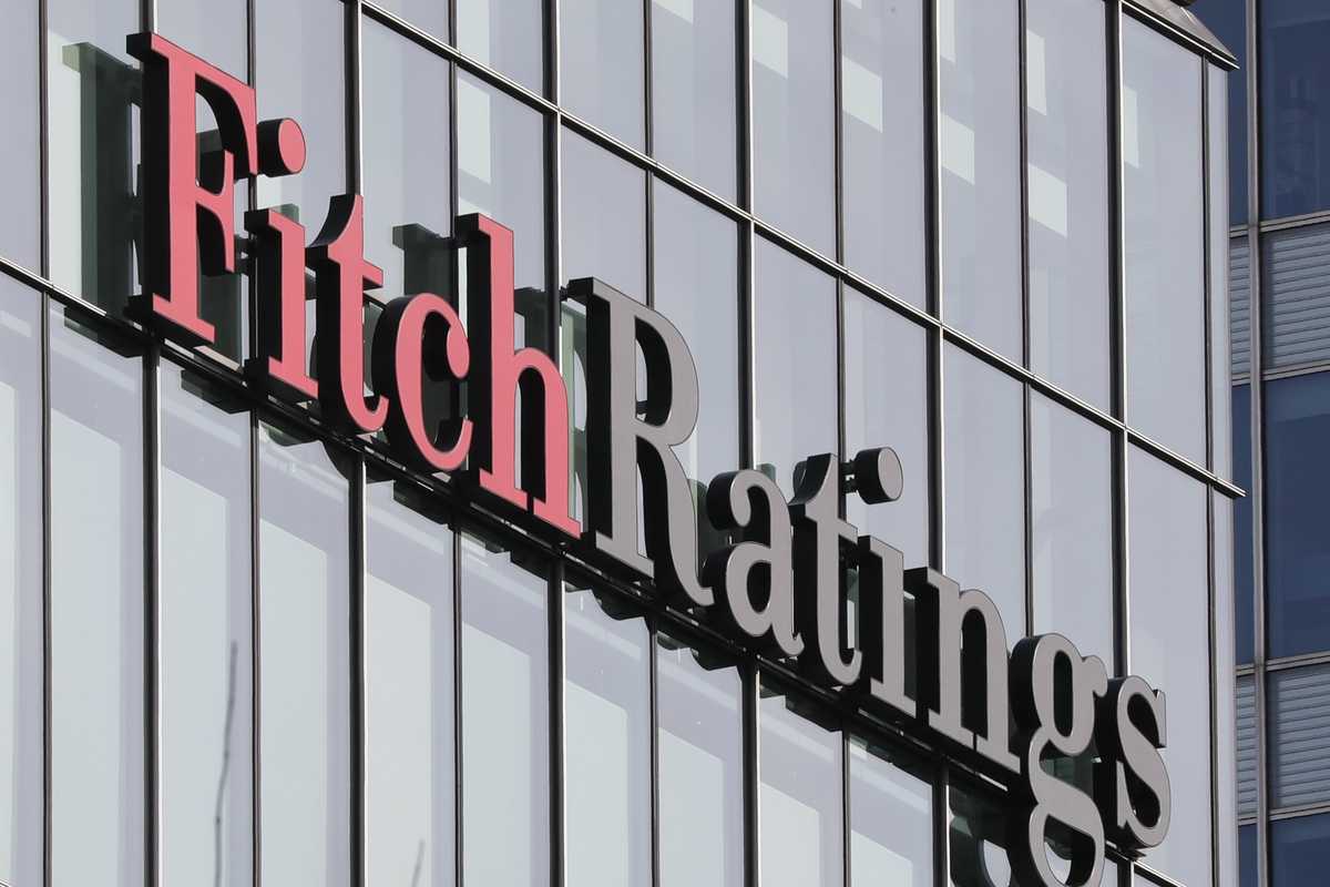Fitch affirms Pakistan’s B- rating, assigns recovery score
