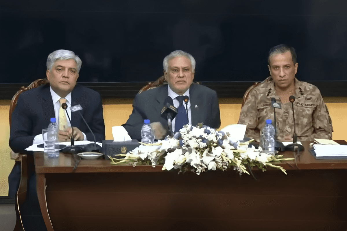 Pakistan warns India of ‘strong response’ to any escalation over Kashmir attack