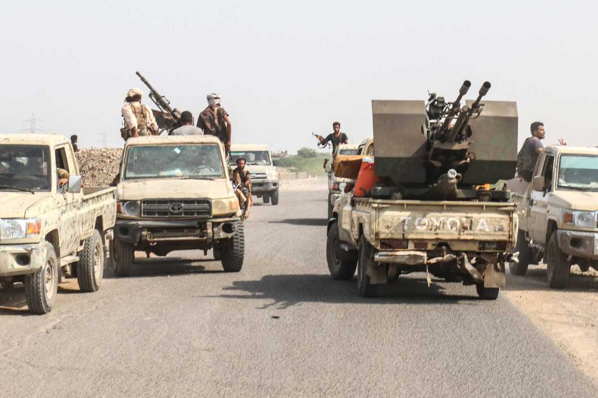 Saudi-led coalition and Houthi rebels exchange heavy strikes