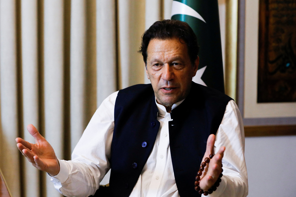 Imran Khan orders PTI lawmakers to quit parliamentary committees in protest