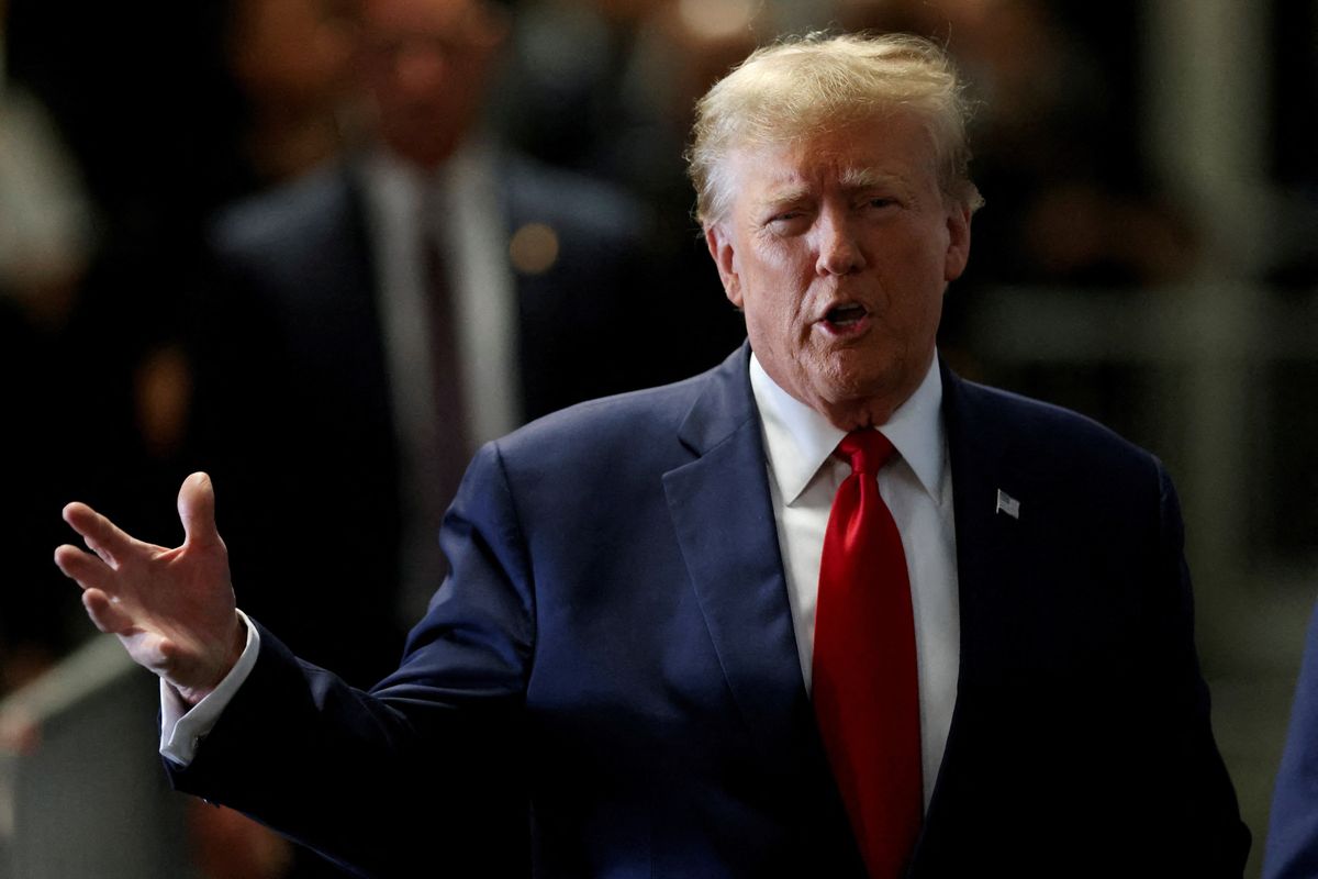 Judge tosses Trump 2020 election case after prosecutors' request