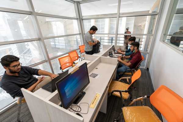 Pakistan's IT exports rise 17% YoY to record USD 394 million in August