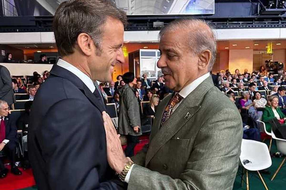 Macron praises Pakistan’s role in Iran-US ceasefire in call with PM Sharif