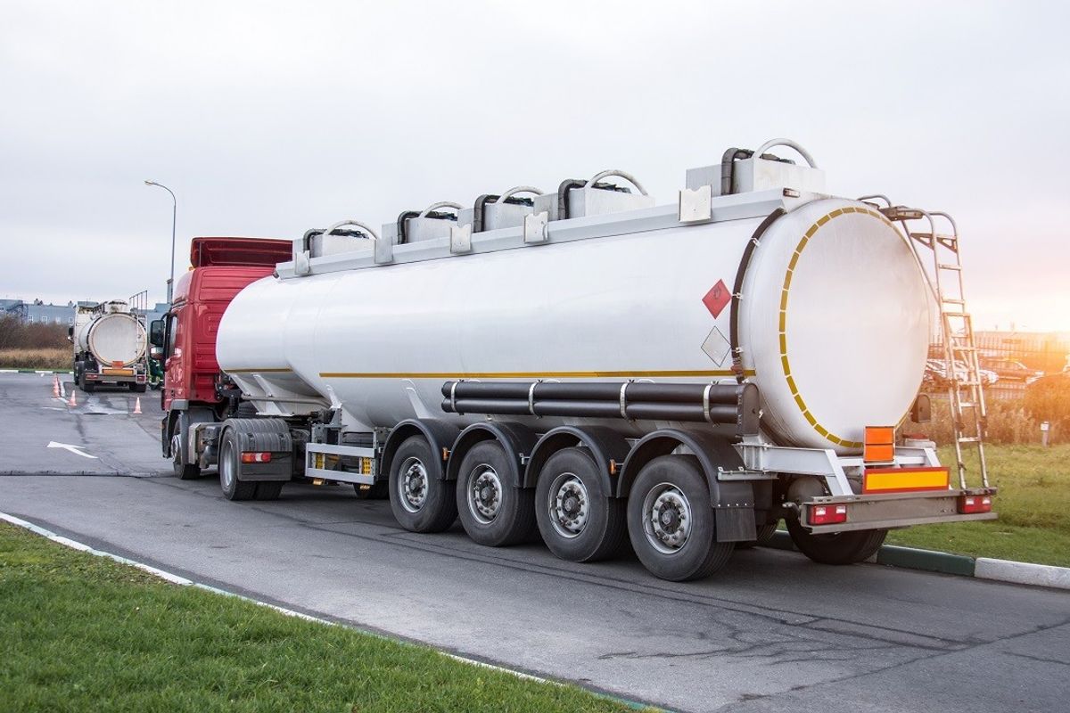 Pakistan plans sweeping crackdown on fuel smuggling with new petroleum bill
