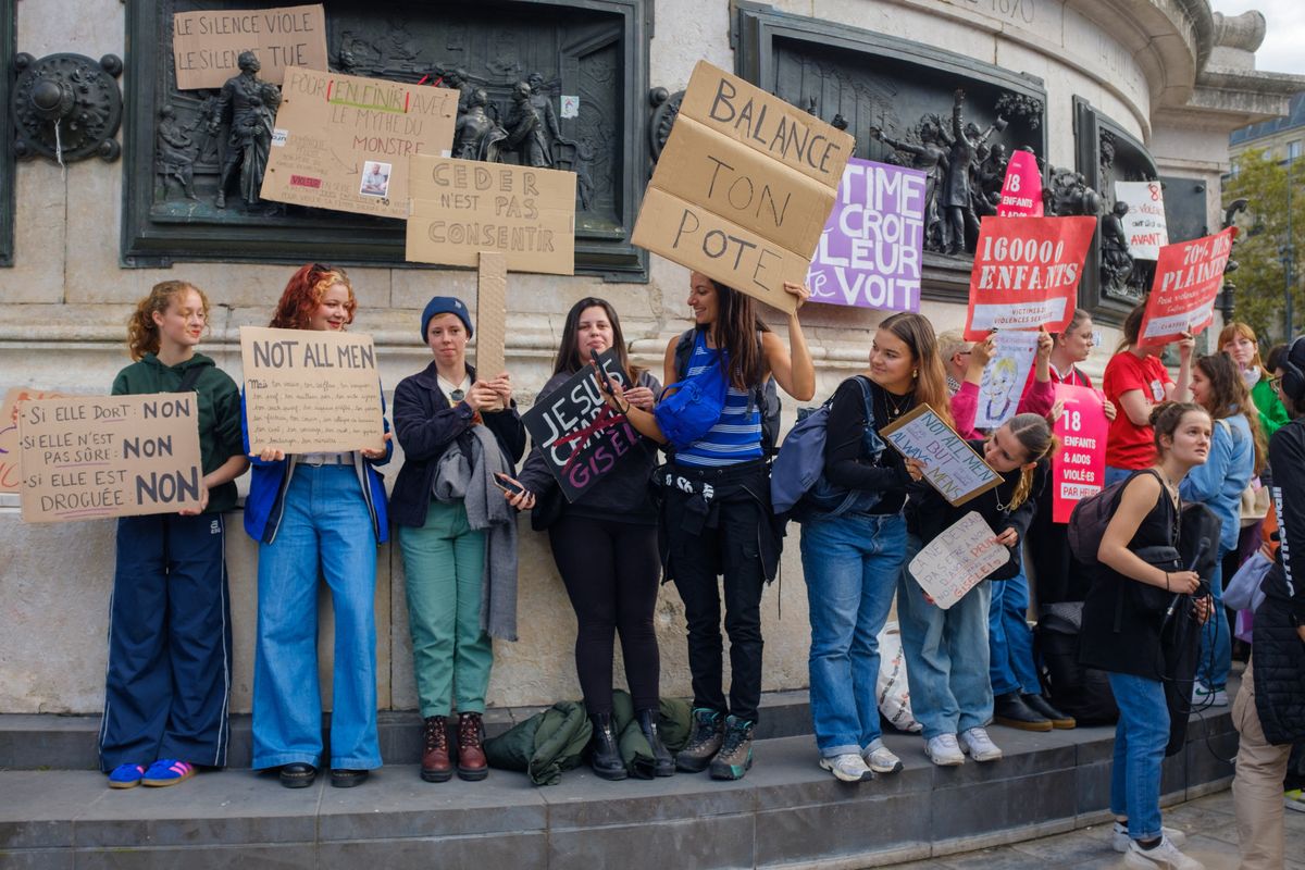 French women rally to support woman at the centre of a mass rape trial