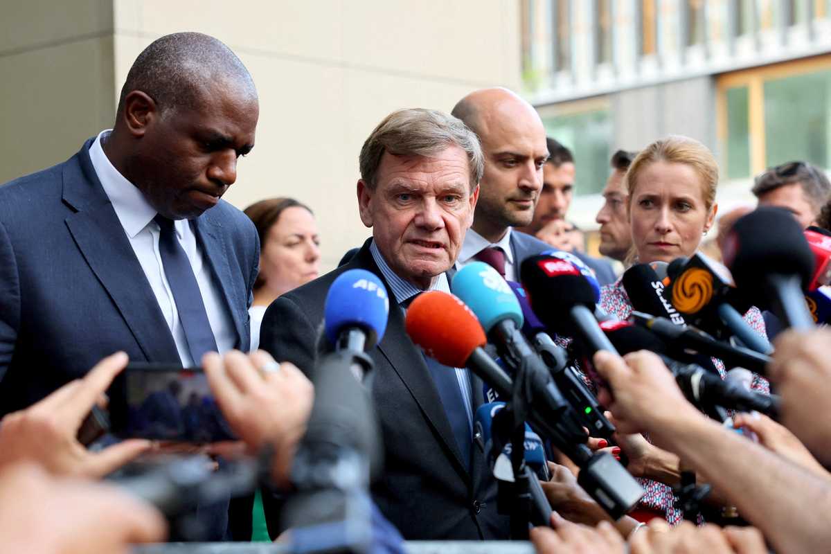 European powers urge Iran to continue US nuclear talks