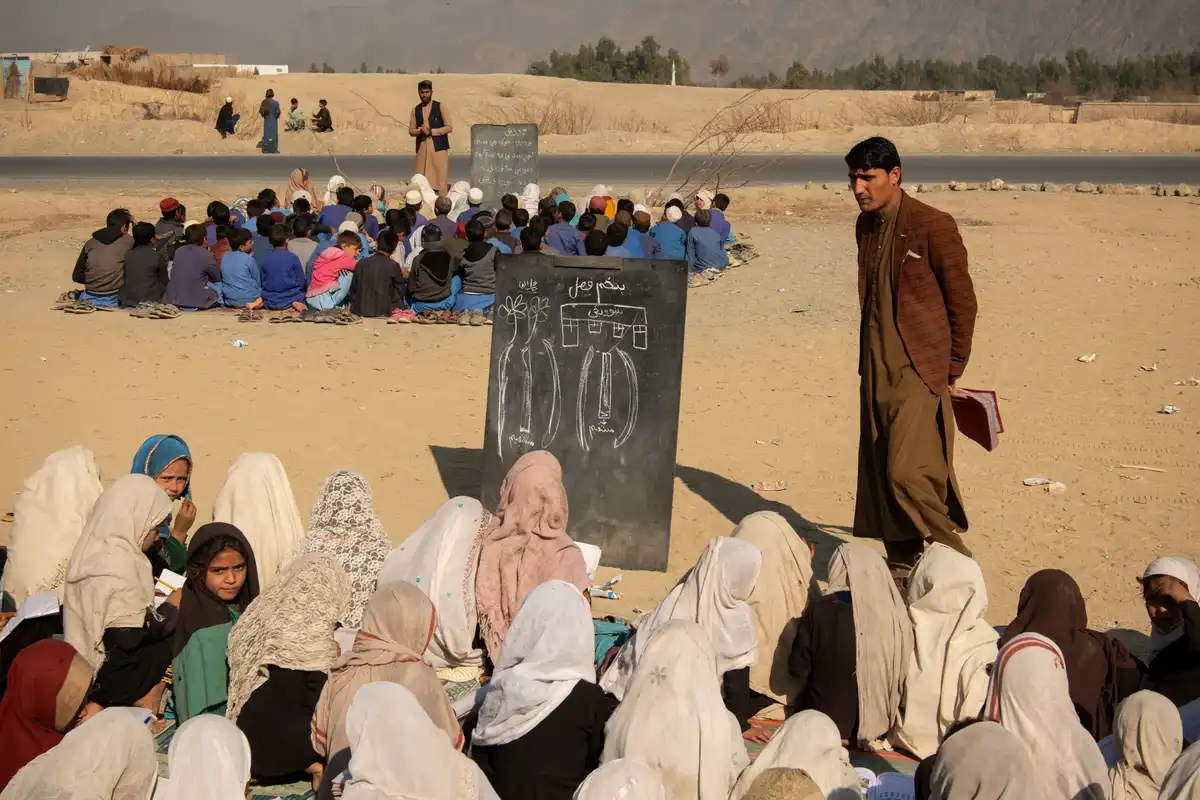 Blast at Kabul school injures 42 children: UN