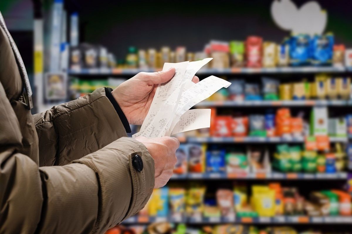 U.S. inflation dips in March as energy prices fall