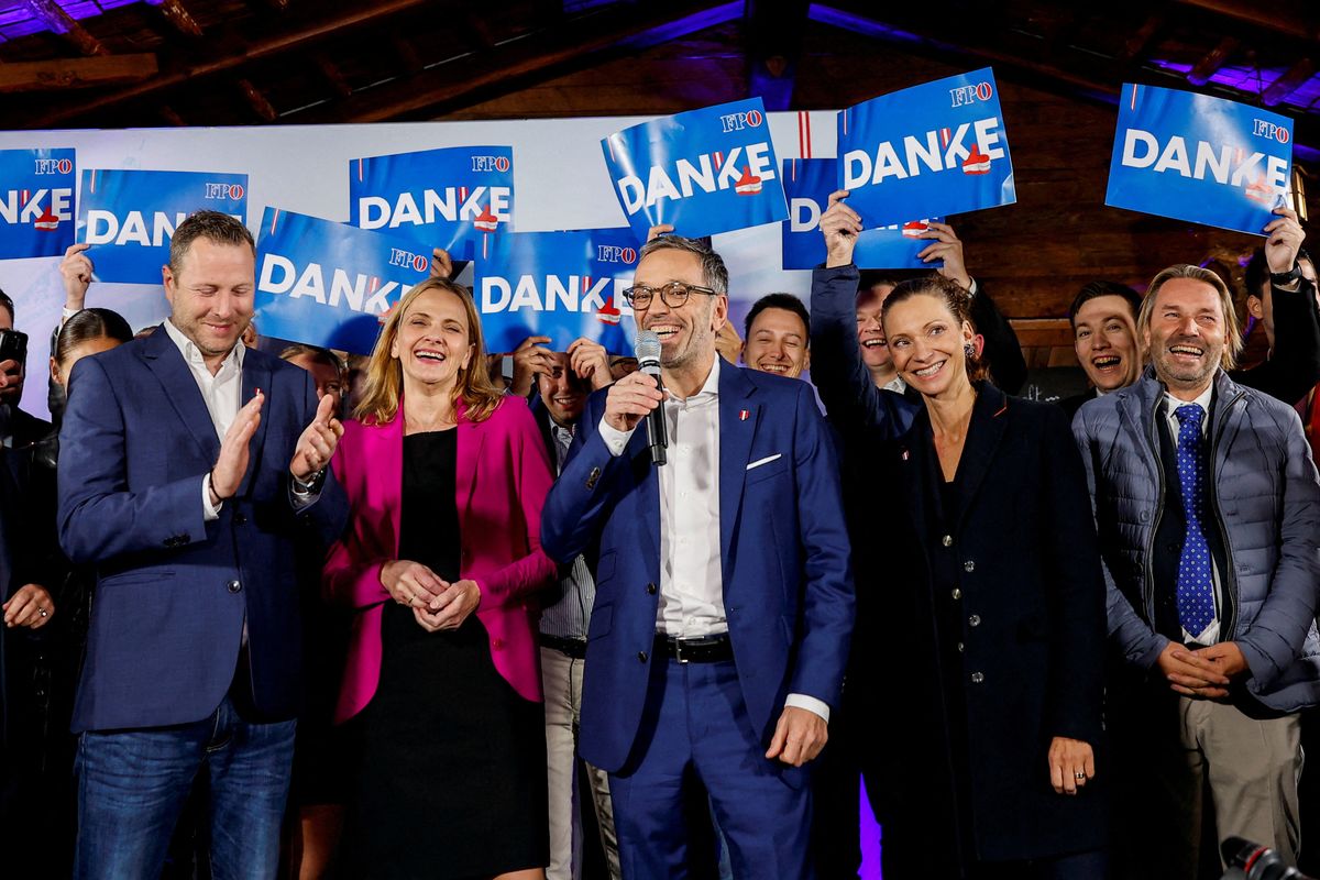Austrian far right seeks path to power through rivals' blockade