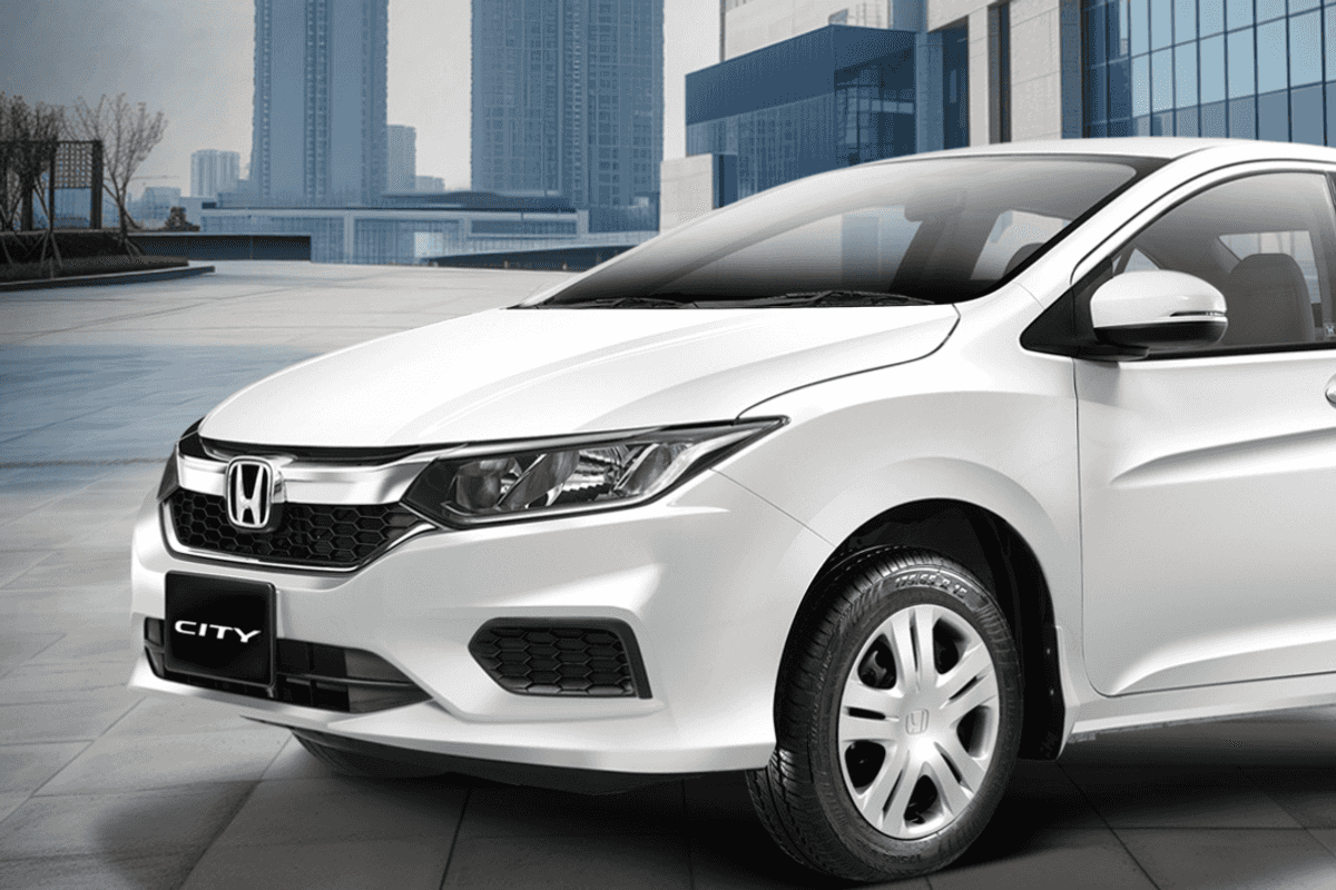 Pakistan auto sales rise 11% in August but fall 21% from July on hybrid tax uncertainty