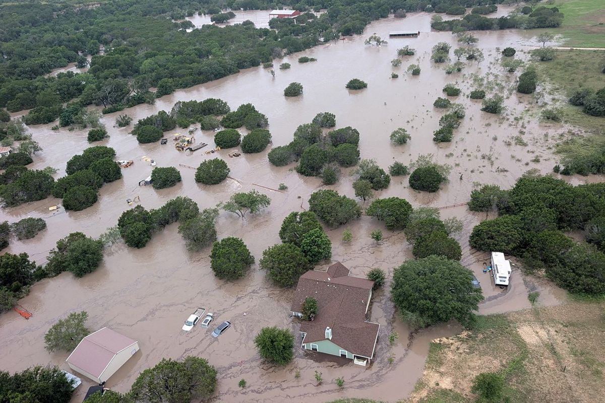 Texas flood toll passes 100 as more bodies recovered