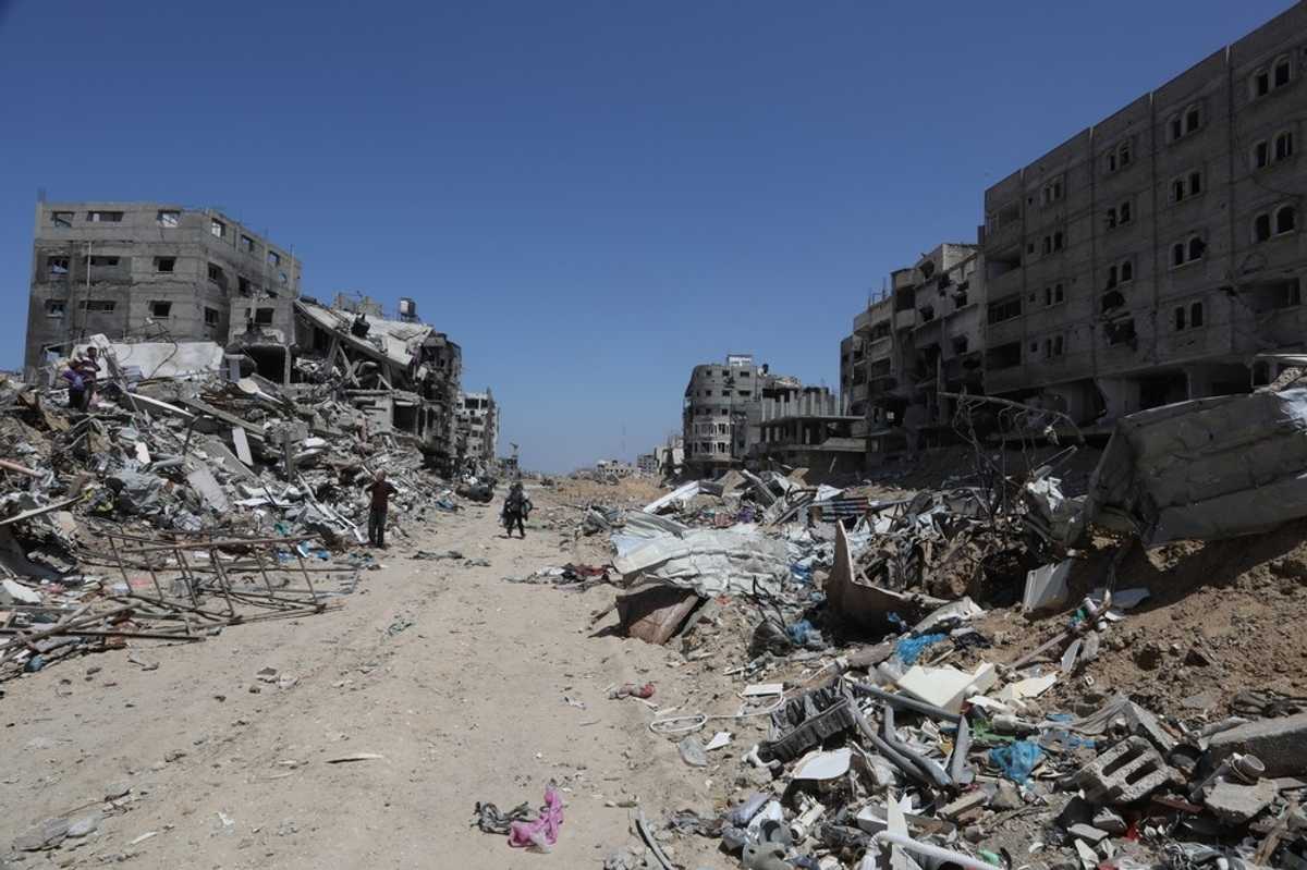 Oil prices stabilize amid China concerns, Middle East tensions