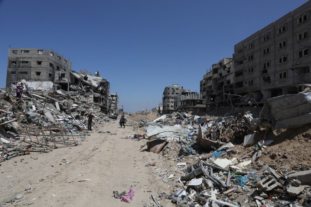 Oil prices stabilize amid China concerns, Middle East tensions