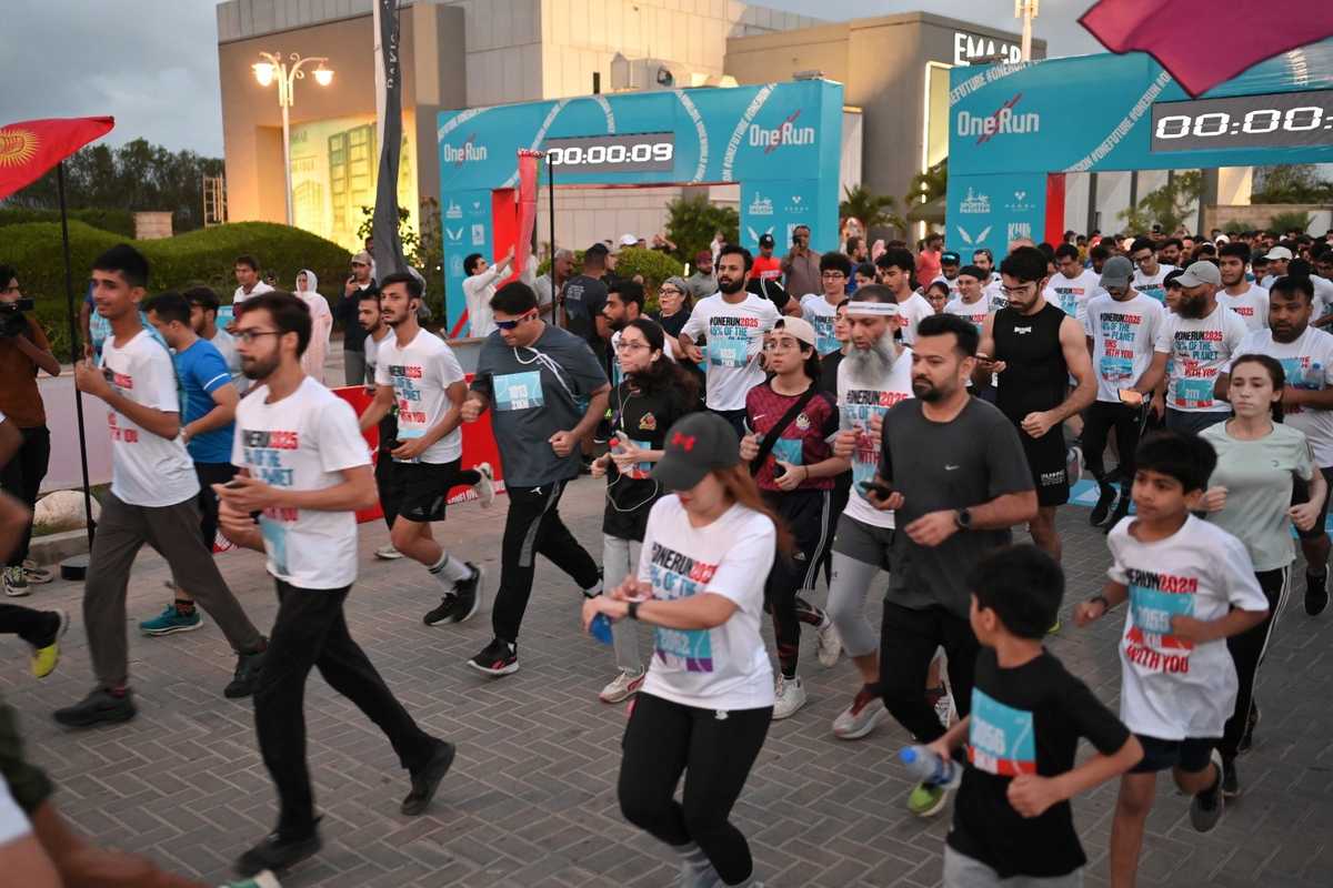 Karachi runners defy extreme weather to complete One Run half marathon