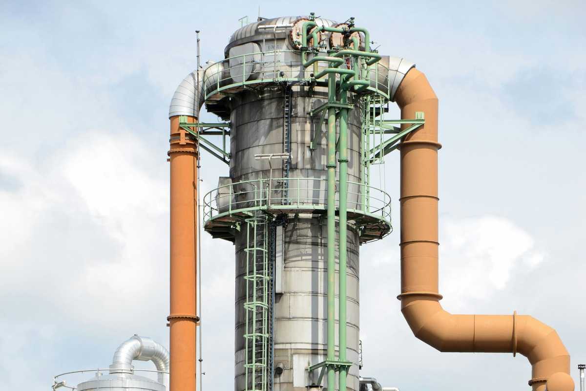 Pakistan refinery output surges 58% in October