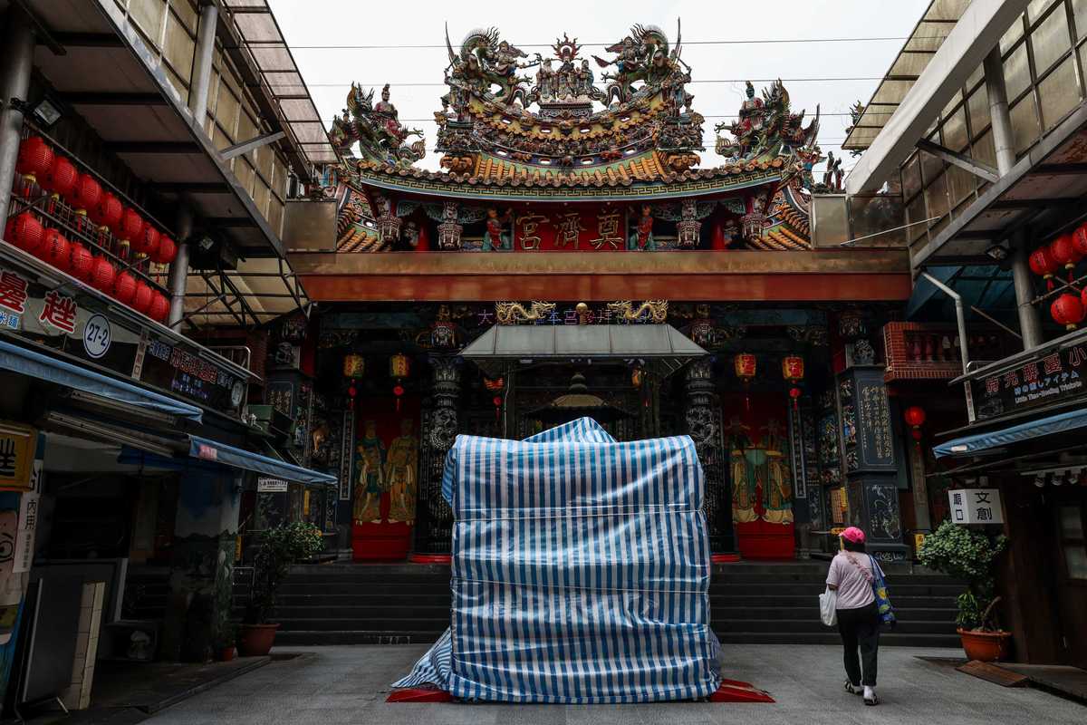 Hundreds evacuated as Typhoon Bavi threatens Taiwan with destructive winds and rain