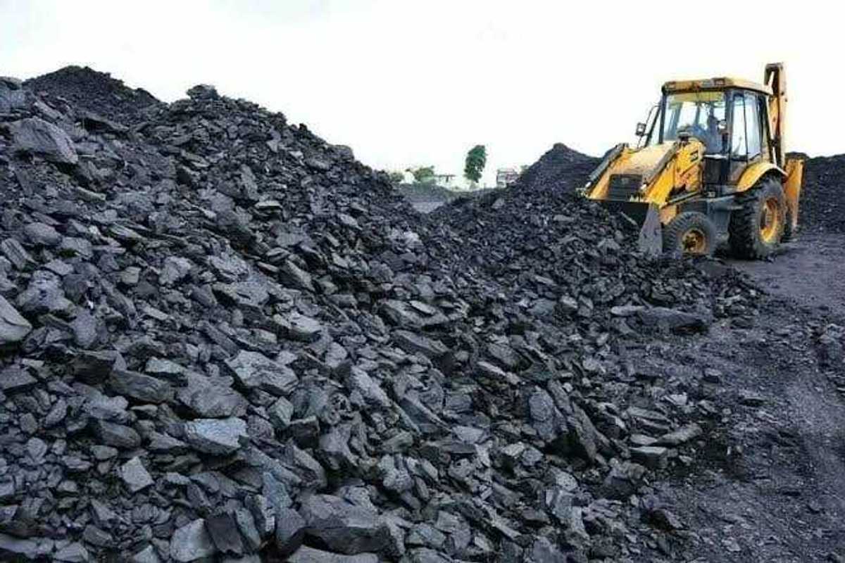 Power Division uncovers coal procurement inefficiencies, moves to save PKR 380 million annually