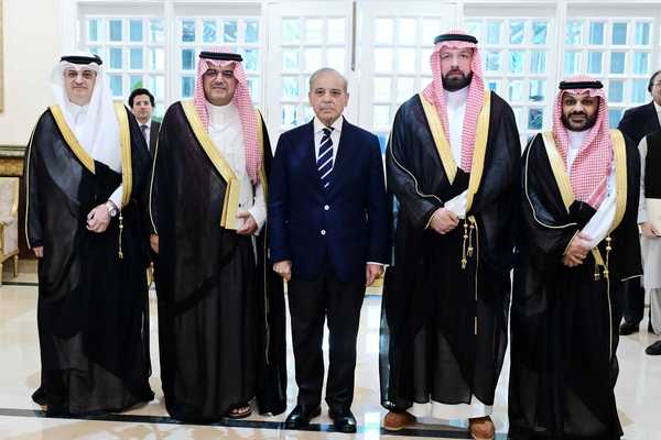 Saudi business delegation meets PM Shehbaz, expresses interest in key sectors