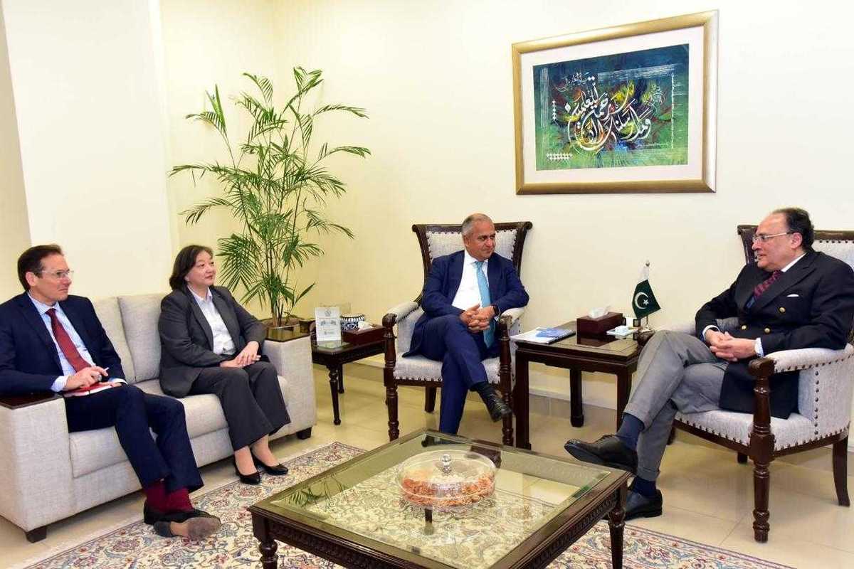 Pakistan seeks investment-led growth after economic stabilization, Aurangzeb tells World Bank