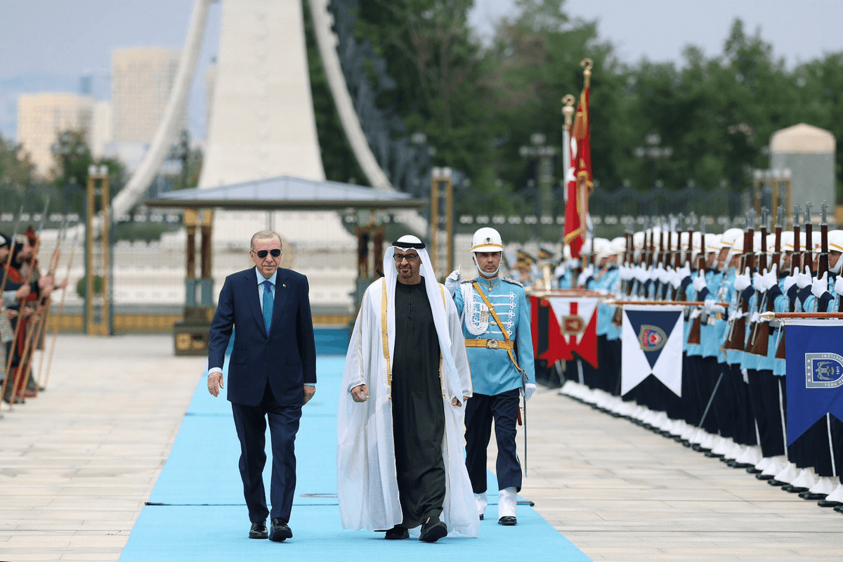 UAE president arrives in Ankara on state visit, welcomed by Erdogan