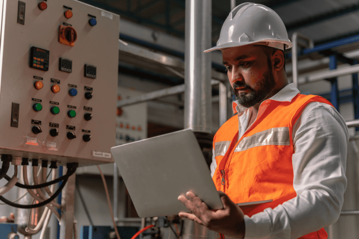 Pakistan's Privatization Commission to invite bids for 3 DISCOs and Zarai Taraqiati Bank