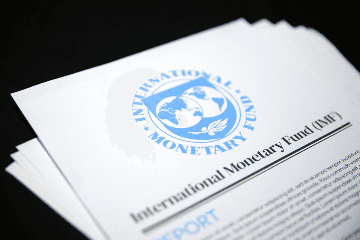 Pakistan prepares for IMF review amid PKR 330 billion tax shortfall