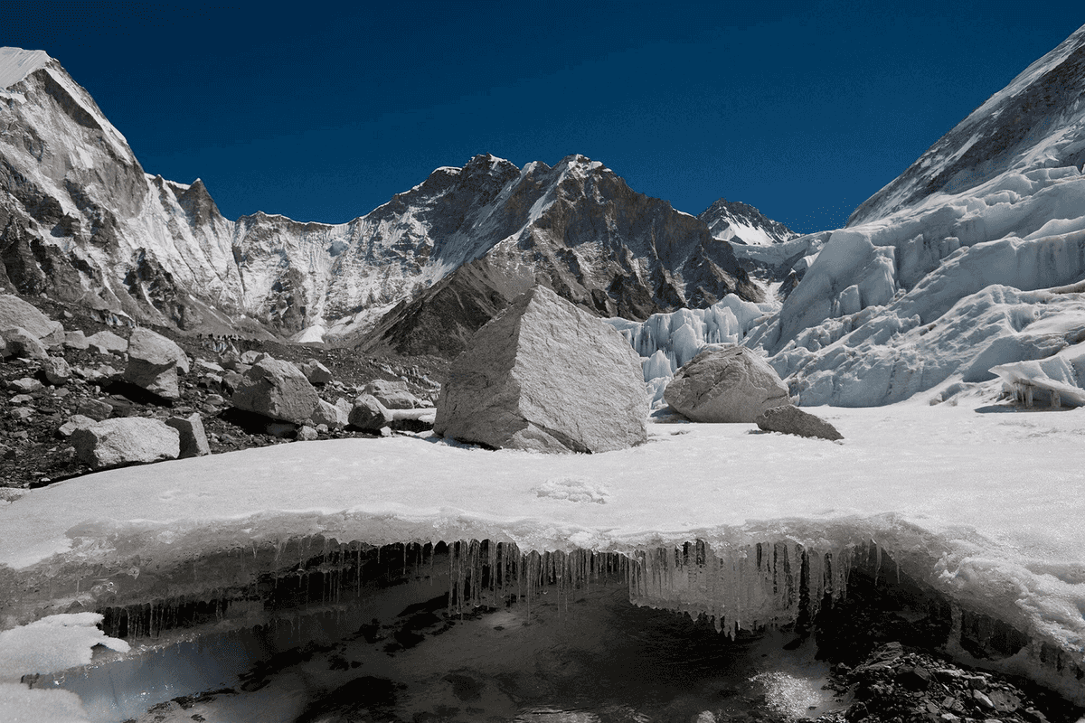 Himalayan snow at 23-year low, threatening 2 billion people: report