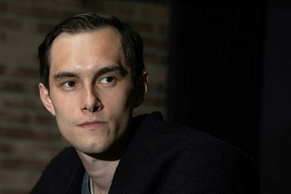 In a first, France welcomes Russian army deserters