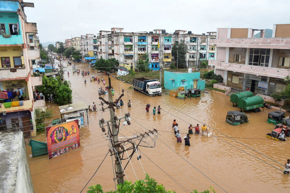 Dozens of children drown during religious festival in India
