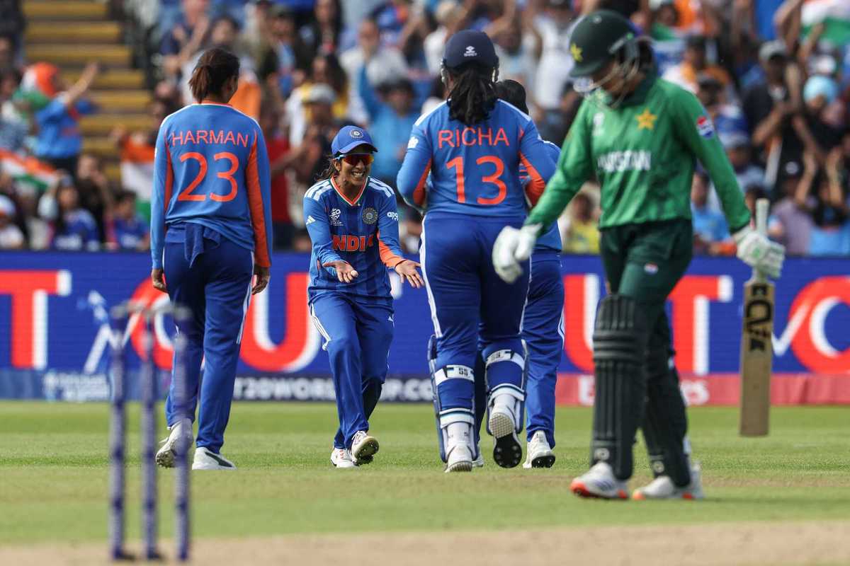 India rout Pakistan by 64 runs at Women's T20 World Cup