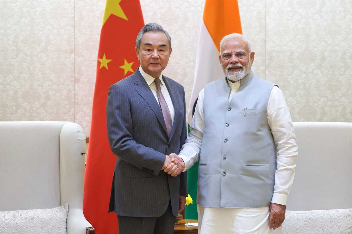 China, India pledge to resume flights as Beijing's top diplomat wraps up visit